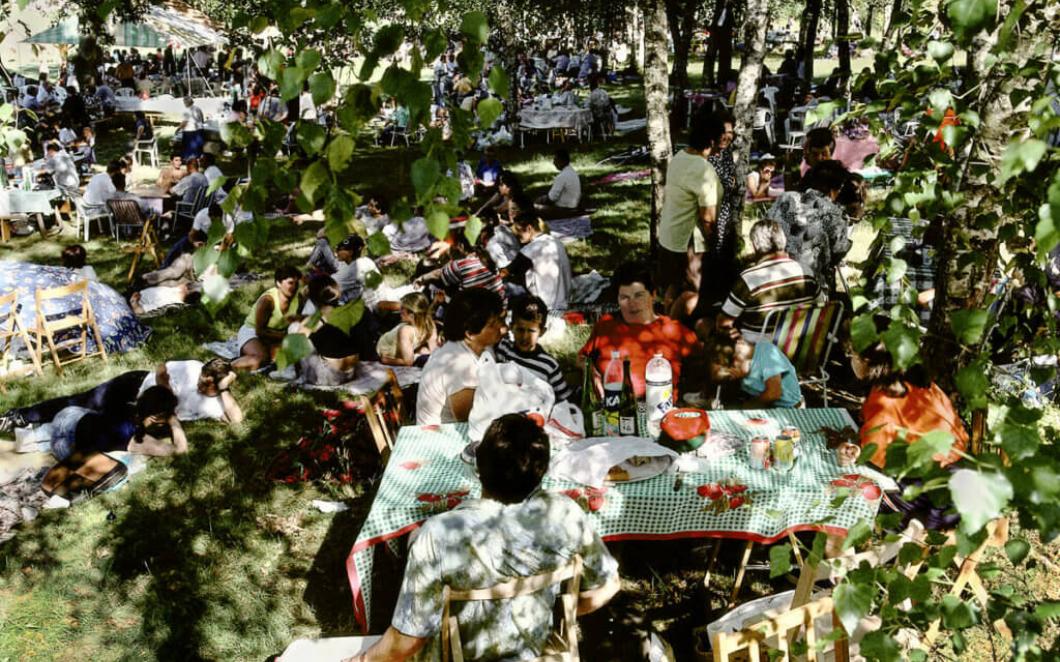 Harry Gruyaert. Spain, Extremadura. The Picnic, 1998.