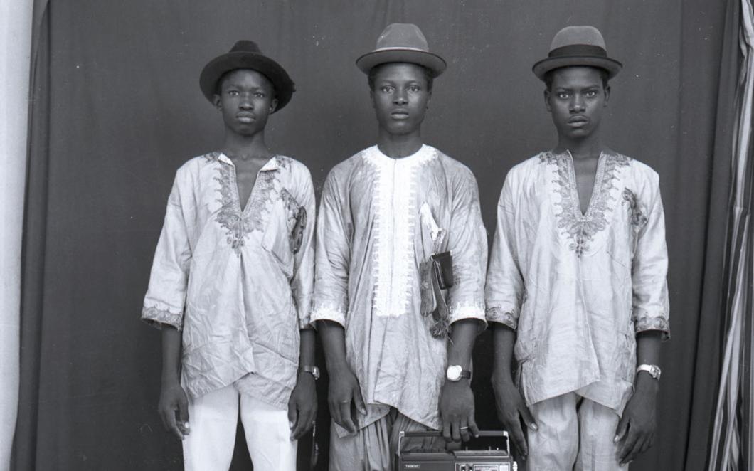 Les jeunes bergers peulhs, 1972 (c) Malick Sidibé. Courtesy Galerie MAGNIN-A, Paris