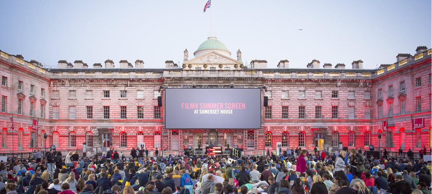 An ultimate guide to things to do and places to visit in London during summer. Cool and fun summer activities, both indoor and outdoor with list of unmissable London events and festivals to check out. Fun places to take the kids as well as adult fun from cool beer gardens to hidden chill out places. #London #summertime #europe #wanderlust #trip #traveltips #fun #places #UK #daytrips Somerset House Film4 Summer Film Festival