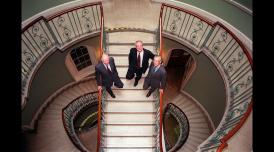 Lord-Rothschild on the Nelson-Stair alongside Chris Smith and Lord Sainsbury